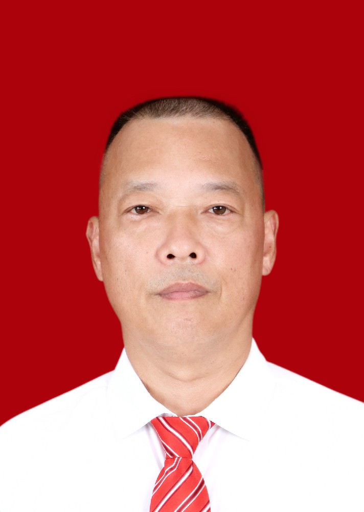 初中校长兼语文教师——宋贵贤